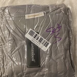 Fantastlook Gray V-Neck Top